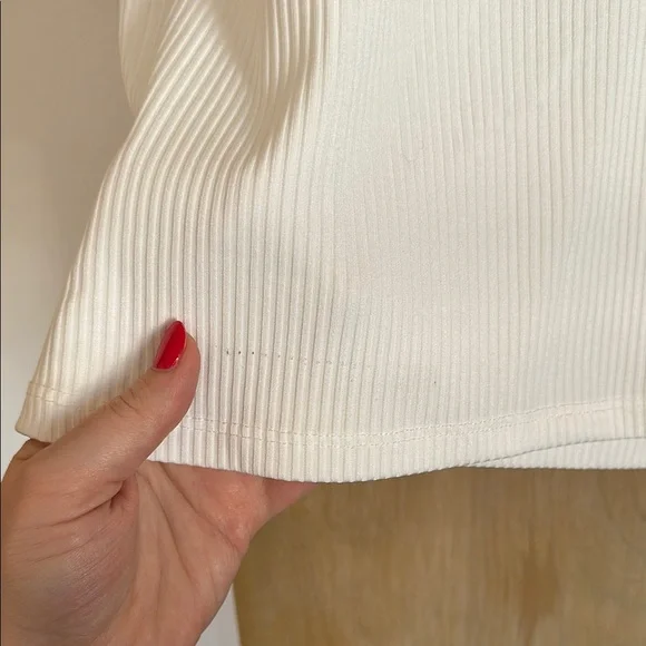 White Scalloped Trim Women's Top - Picture 3 of 4